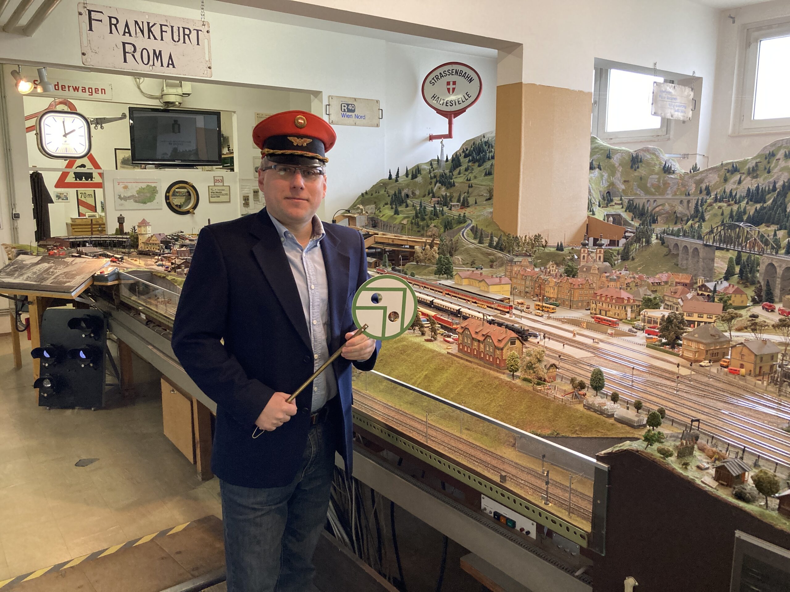 Der größte “kleine” Bahnhof wartet auf “Fahrgäste”