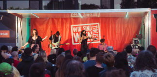 Conchita Wurst auf der Festivalbühne im Vogelweidpark.