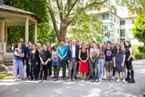 Sozialminister Johannes Rauch beauchte Absolventen des Freiwilligen Sozialen Jahres (FSJ) bei deren Abschlussveranstaltung