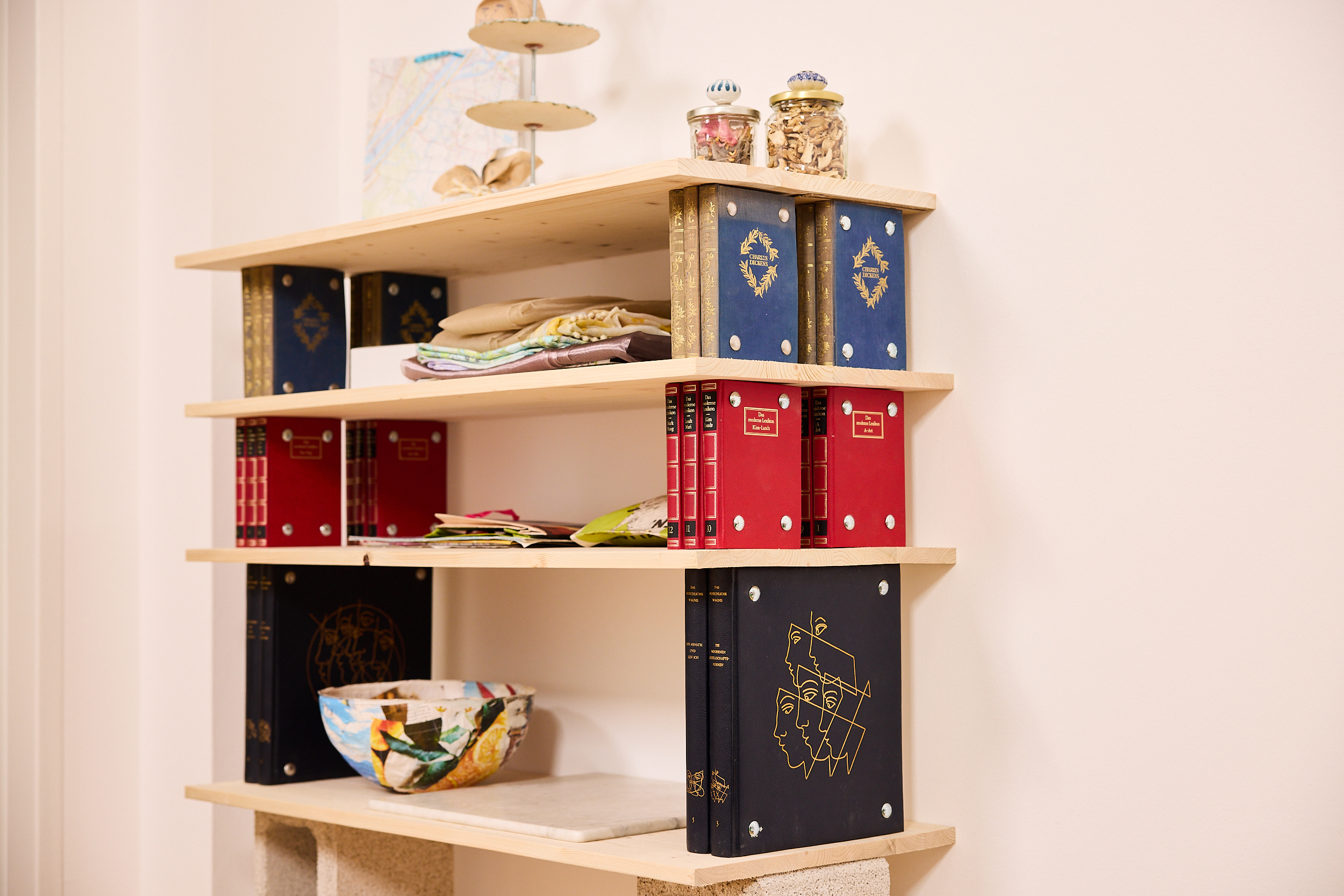 Selfmaid-Serie Teil 1: Das Bücher-Bücher-Regal