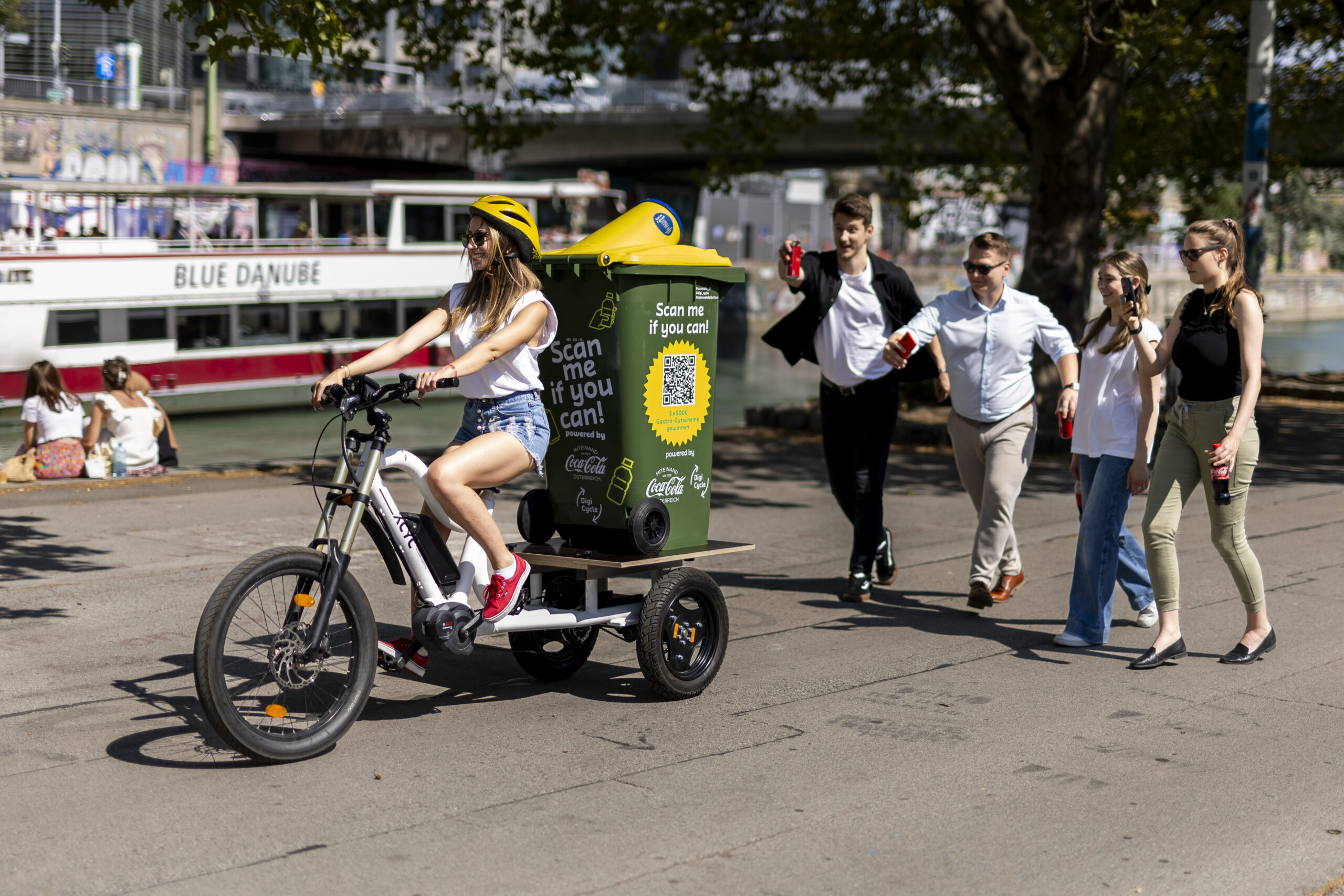 Mülltrennung gewinnt: Die rasende Tonne im August
