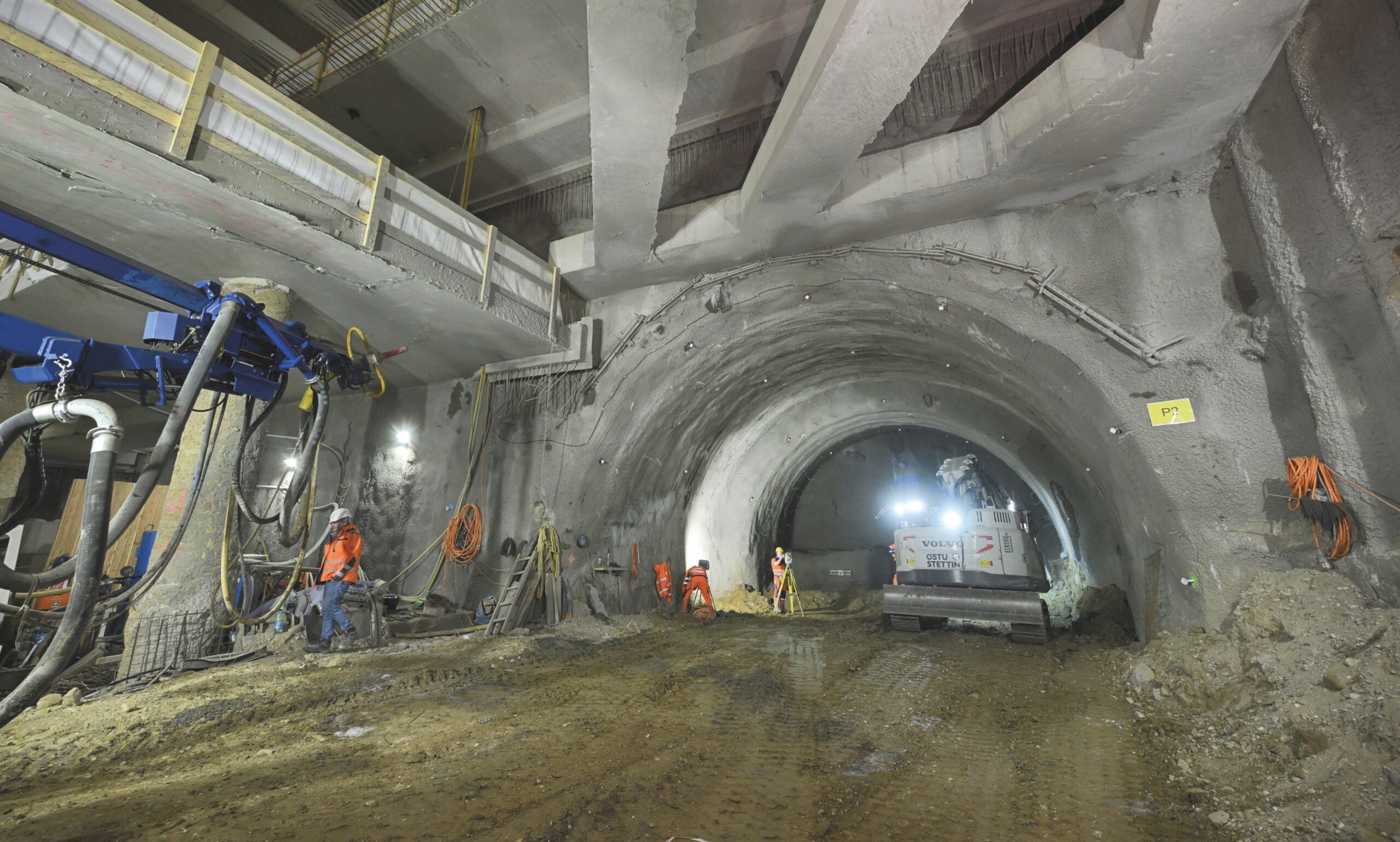 Es geht abwärts: Tiefe Tunnelarbeiten beim Frankhplatz