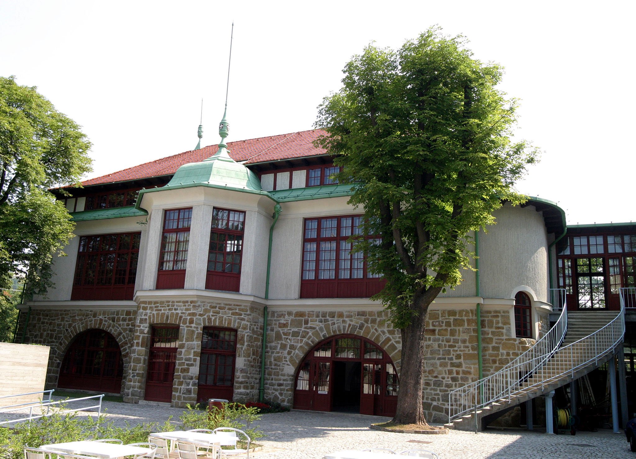 Legendär! Krapfenwaldlbad feiert runden Geburtstag