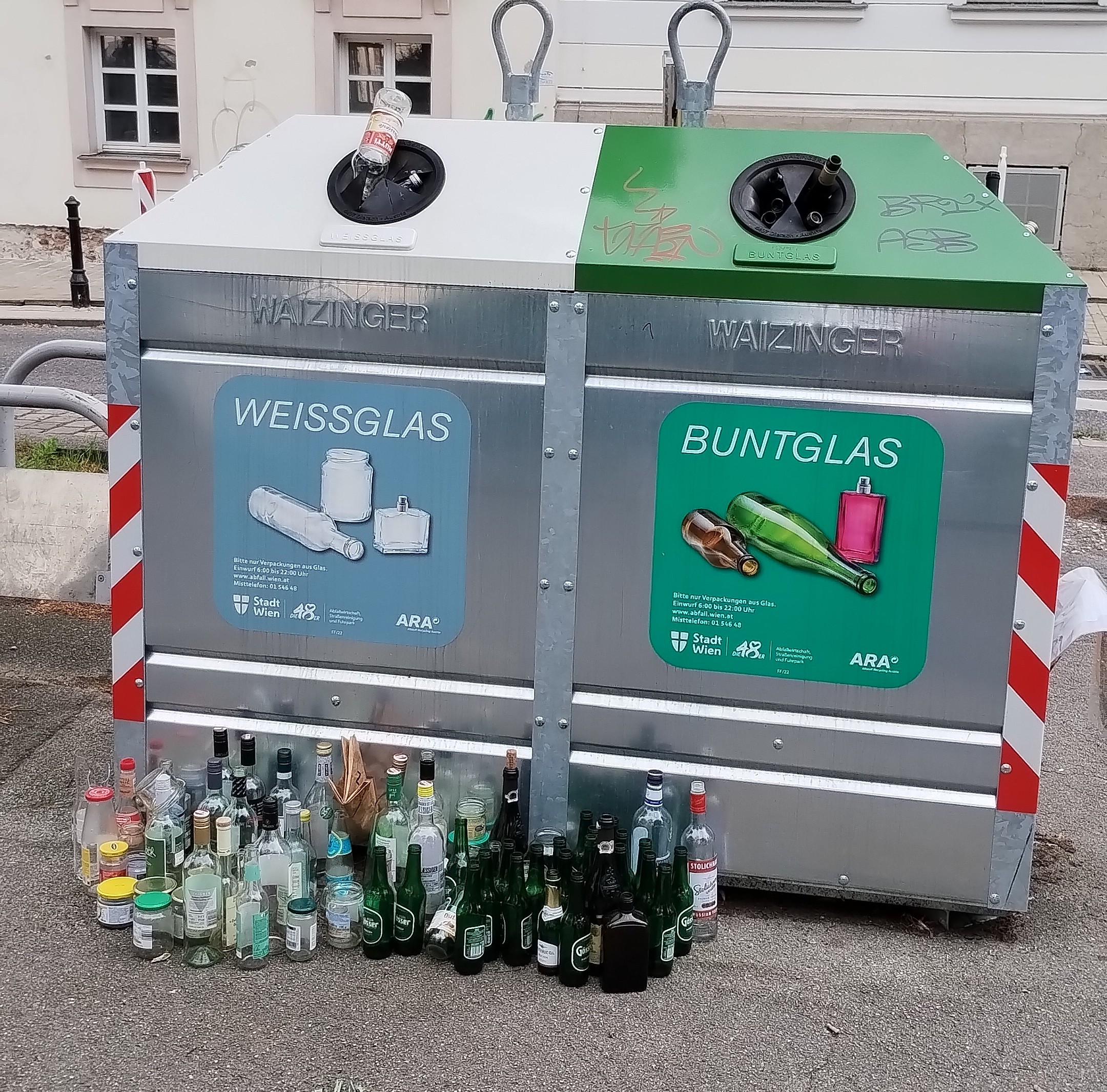 Ihr Flaschen! Leserreporter in der Augartenstraße