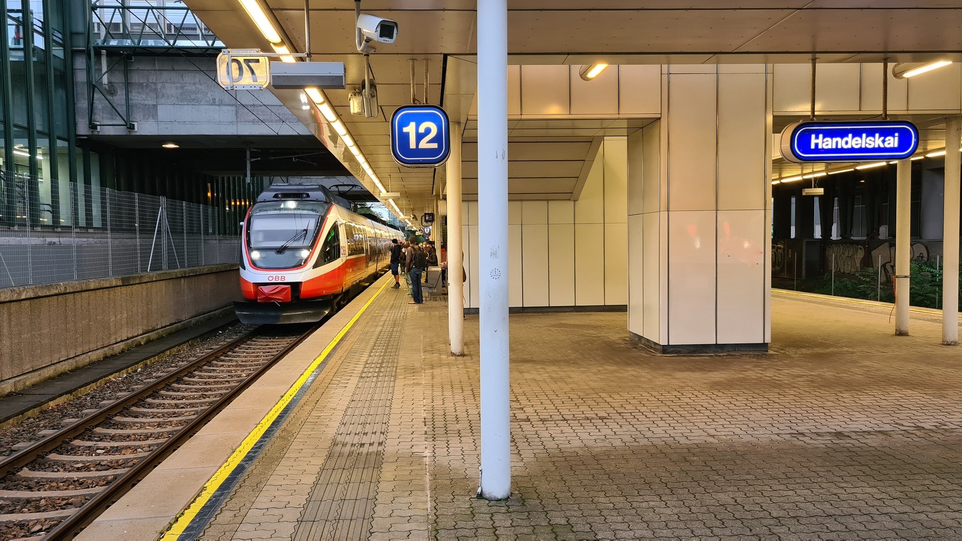 Zum Schulstart: Zug fährt wieder pünktlich ein!