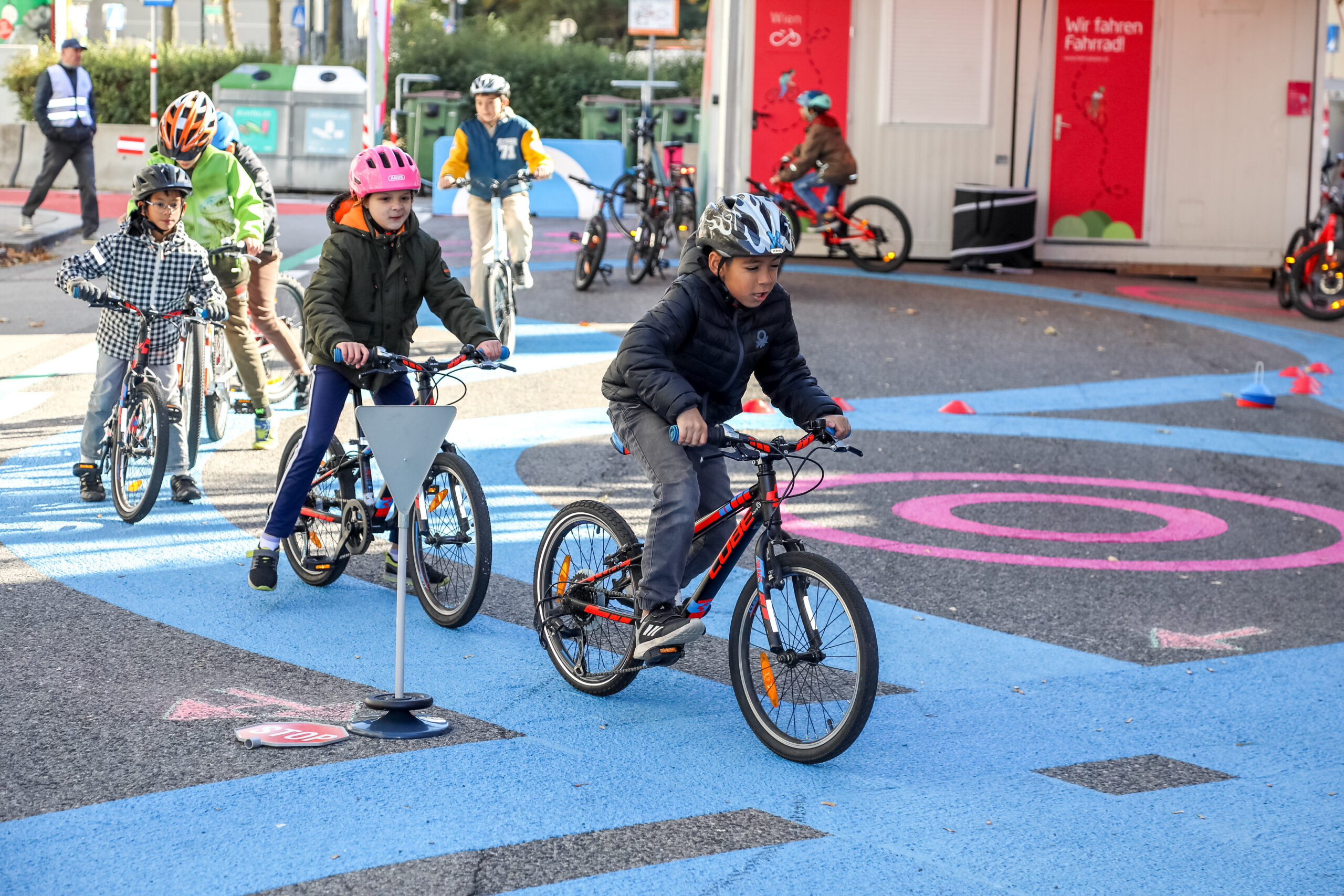 Neuer Radübungsplatz für Kinder im 15. Bezirk