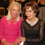 GoldenenJohann Strauss 2023 an Frau Karajan’s Tochter ARABEL VON KARAJAN – 23.10.2023 – © Conny de Beauclair