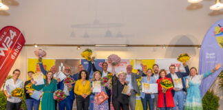 ©Sandra Oblak: Partystimmung bei den Gewinnern der Bezirks Business Awards am Alsergrund.