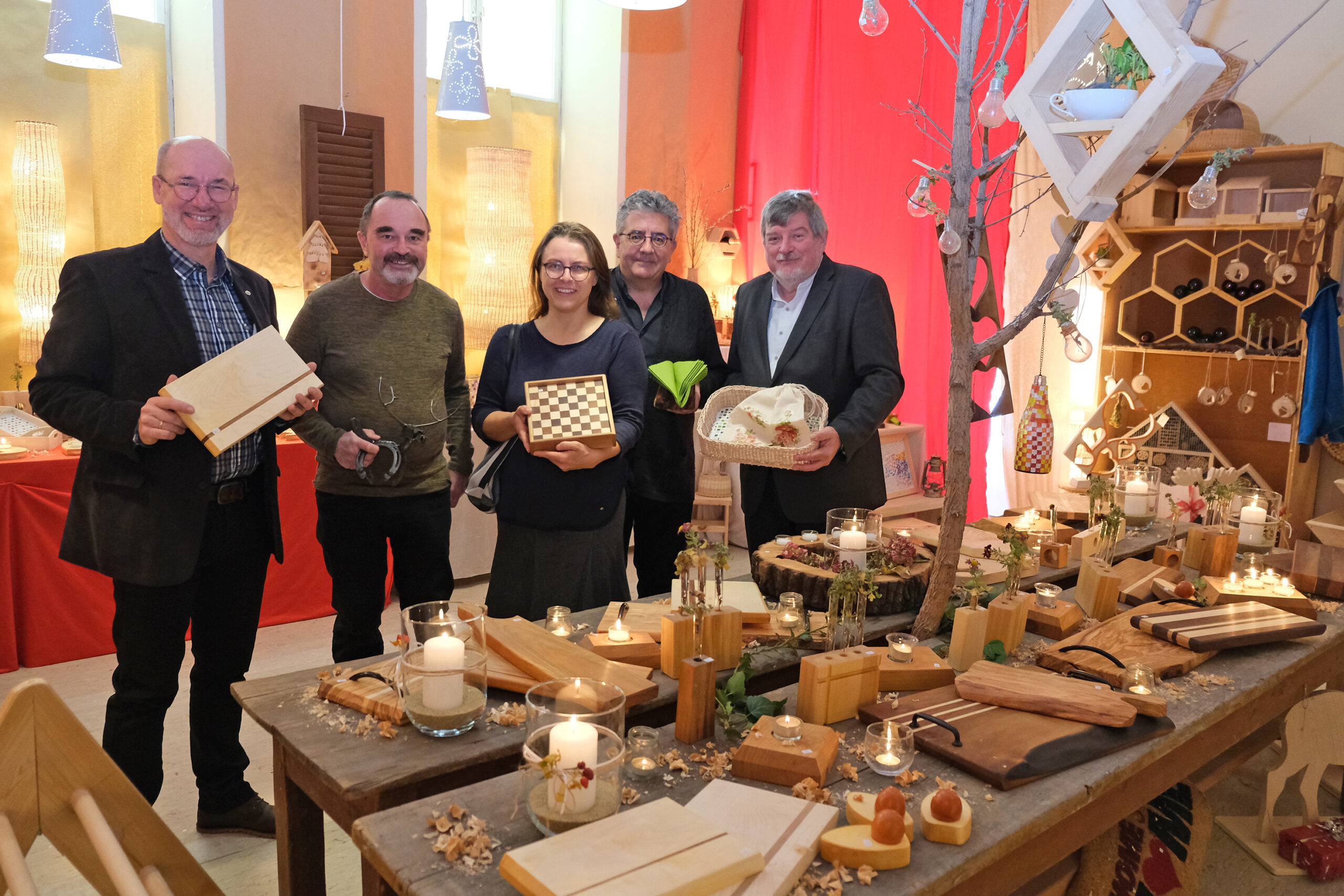 Mödling: Adventmarkt der Lebenshilfe hat eröffnet