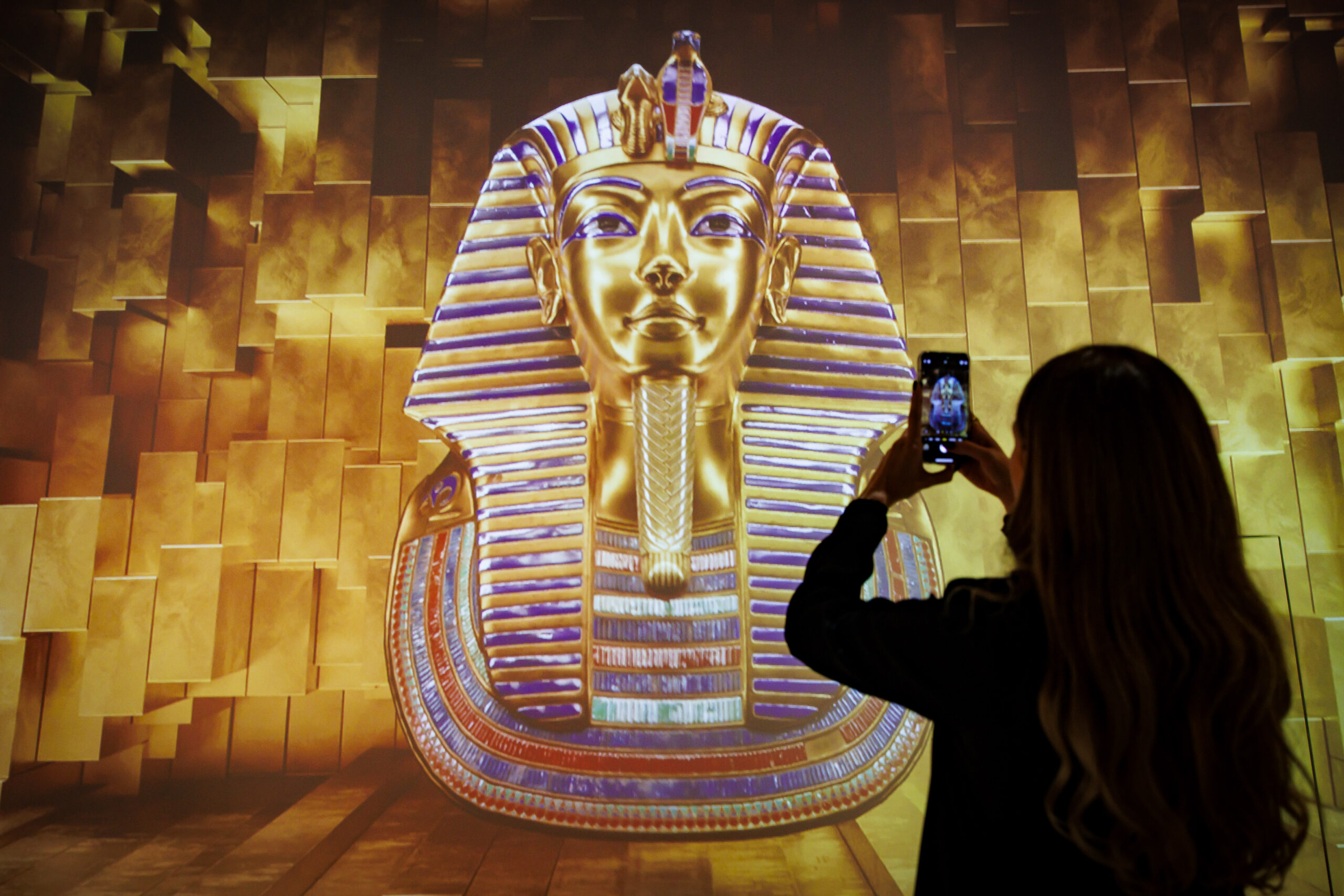 Oster-Kalender-Türchen 22: TUTANCHAMUN – DAS IMMERSIVE AUSSTELLUNGSERLEBNIS