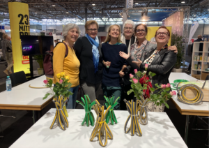 Einzigartige Werke und strahlende Gesichter beim DIY-Stand der Selfmaid