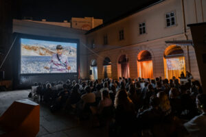 Filmfestival steigt im Garten des MQ
