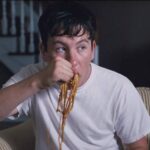 Barry Keoghan mit Spaghetti