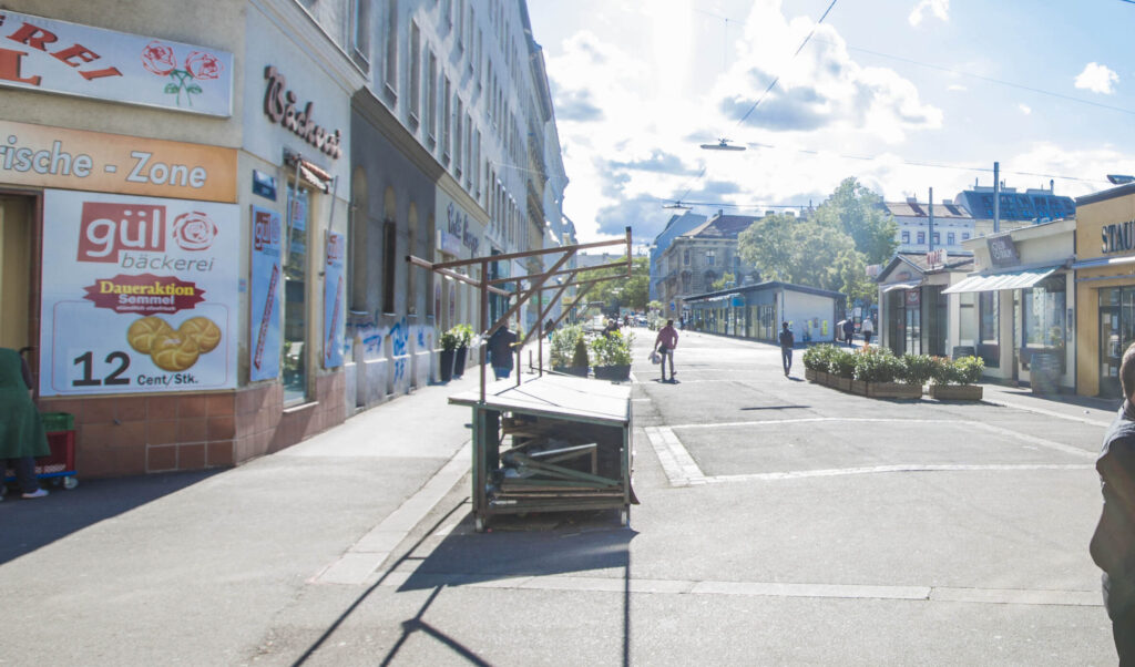 Oft ist der Yppenplatz ein Ort der Ruhe und Erholung (Bild: Joham). Aber nicht immer ...