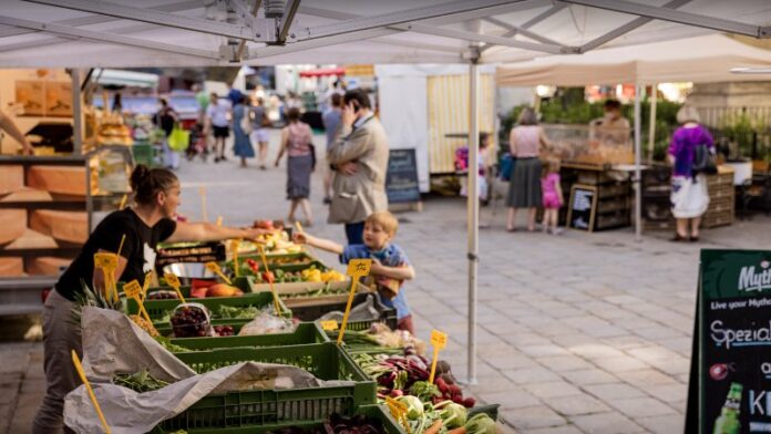 Servas Markt im Servitenviertel