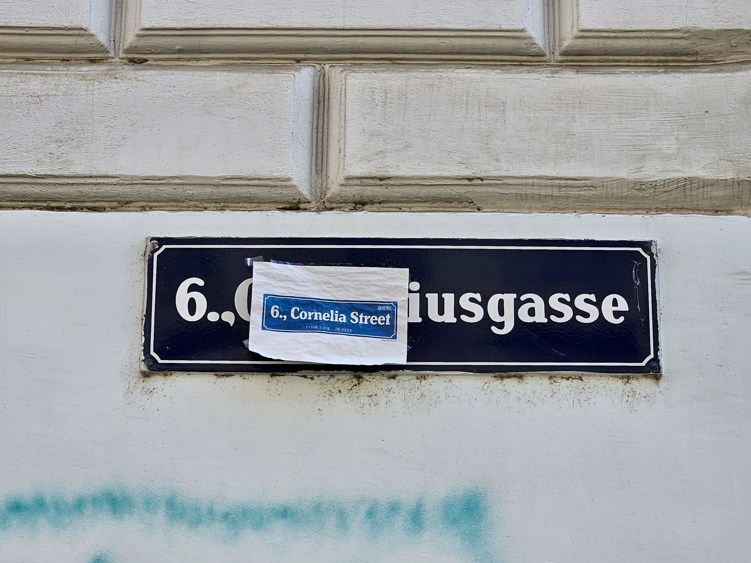 Corneliusgasse: Ein Ort der Swifties, aber ohne Barrierefreiheit