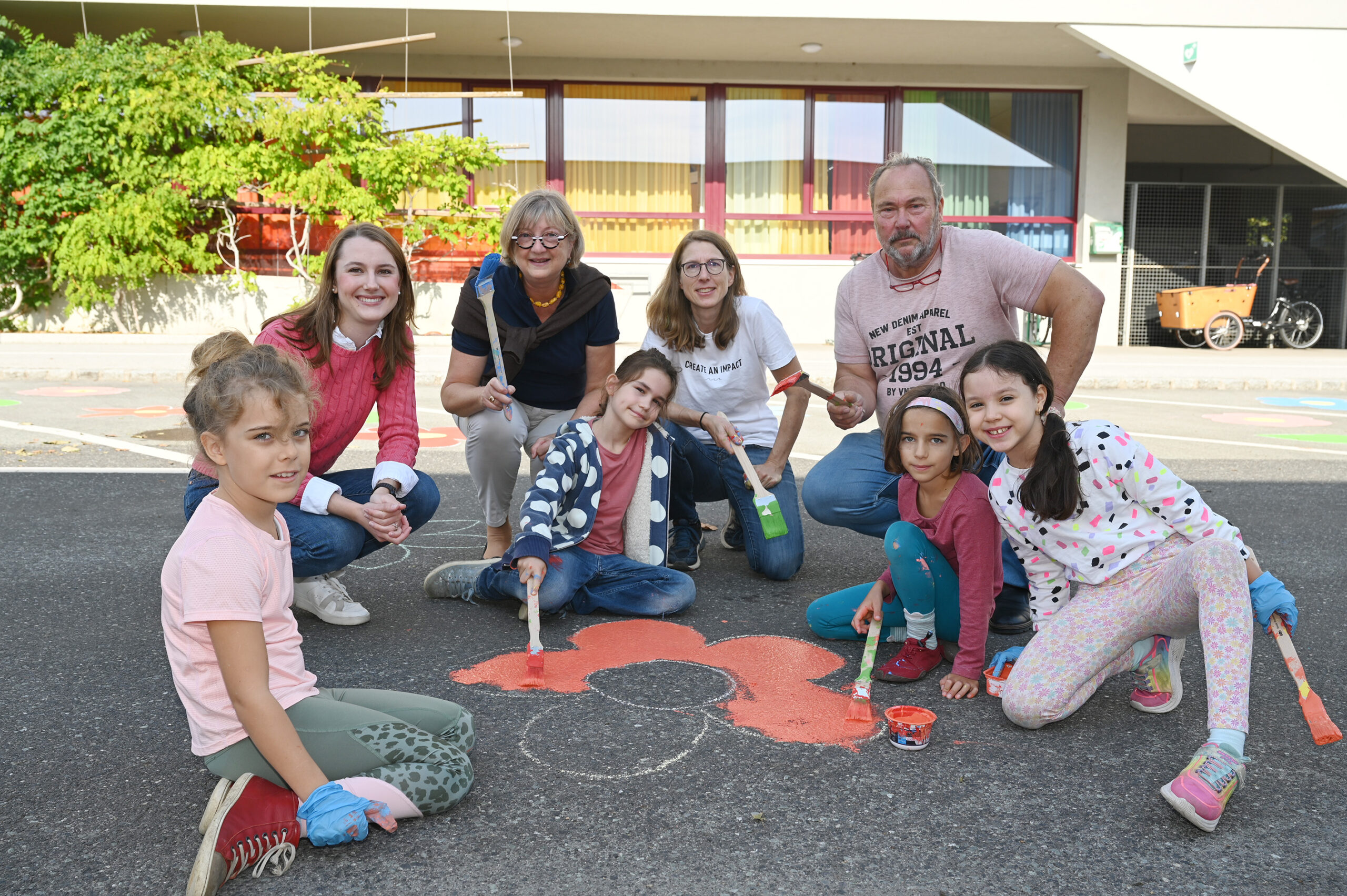 Gumpoldskirchen: Bunte Blumen statt grauer Asphalt