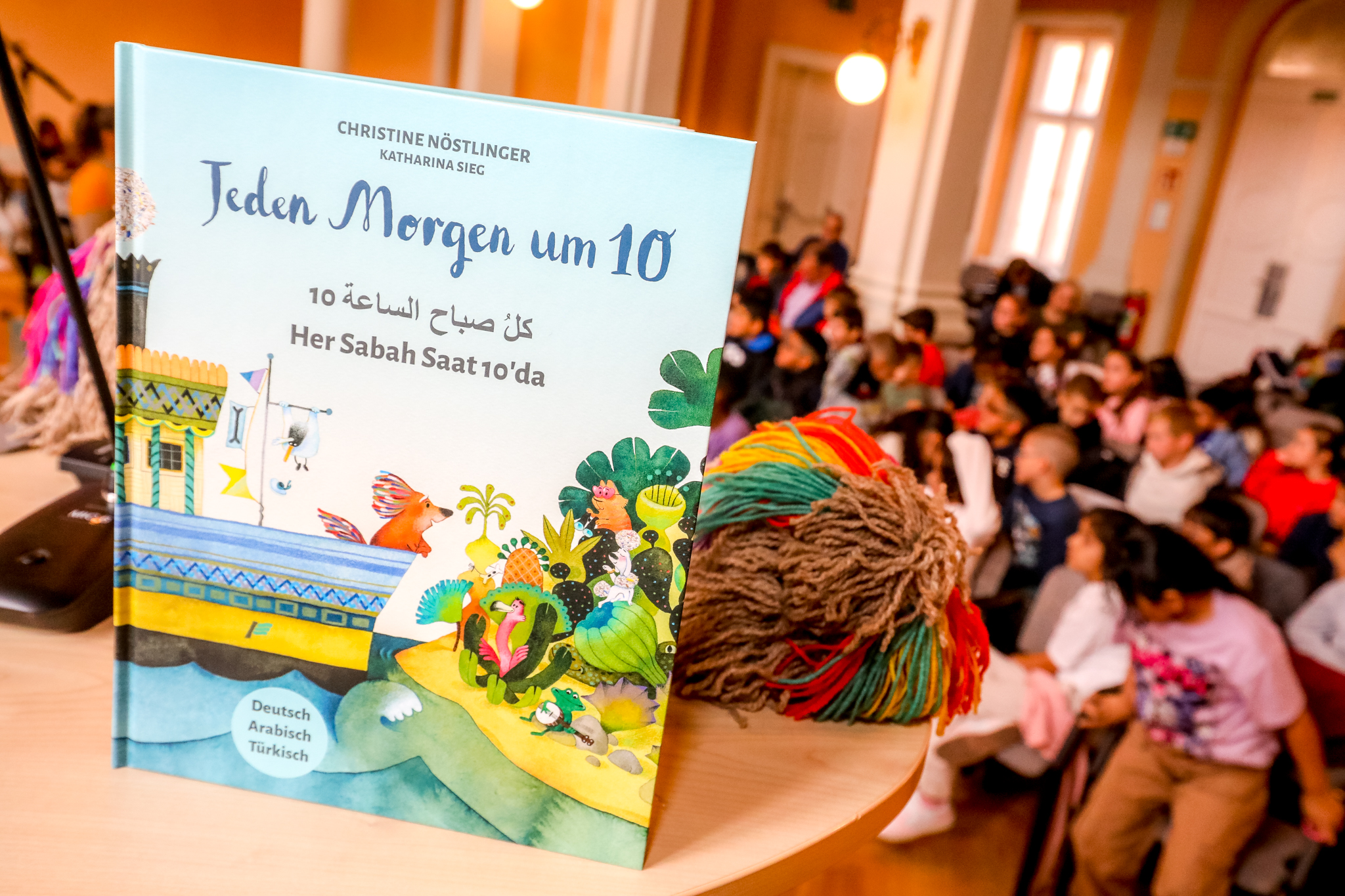 Nöstlingers Geschichten auf Polnisch, Farsi oder Englisch