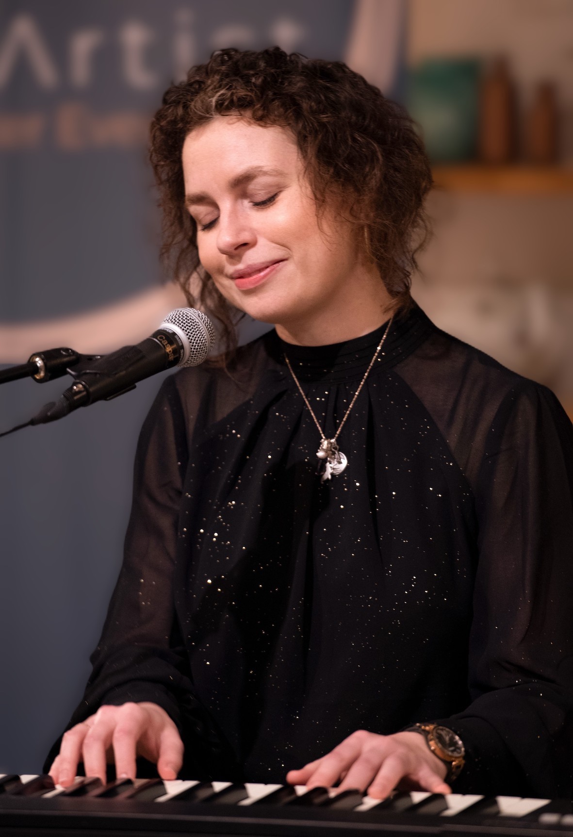 Landstraßer Songwriterin Ilva mit erster Solo-Single