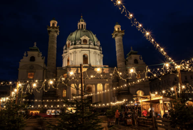 Art Advent vor der Karlskirche