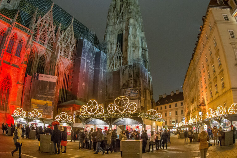Weihnachtsdorf am Stephansplatz
