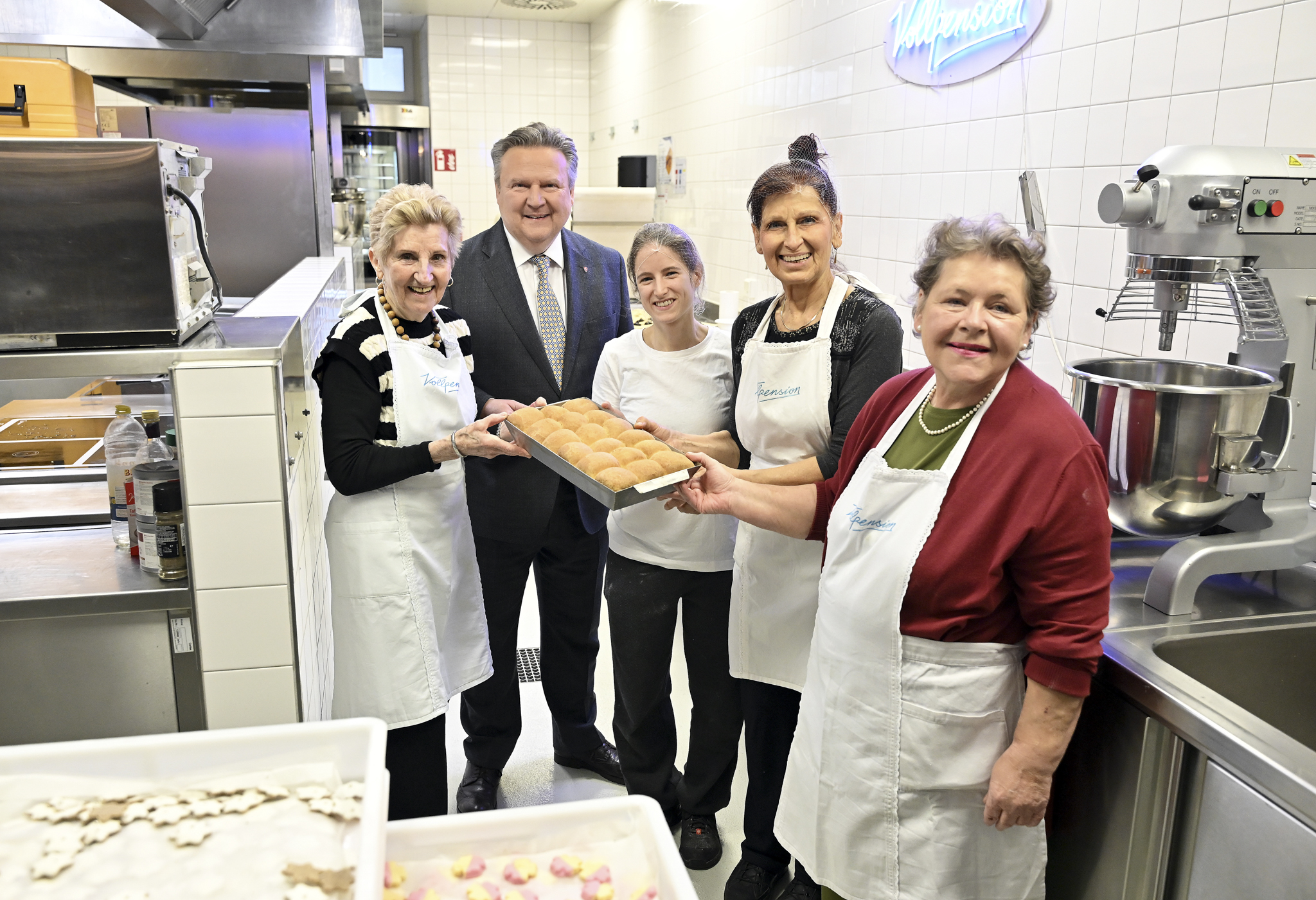 In Favoriten backen Omas ab jetzt ihre Pension auf