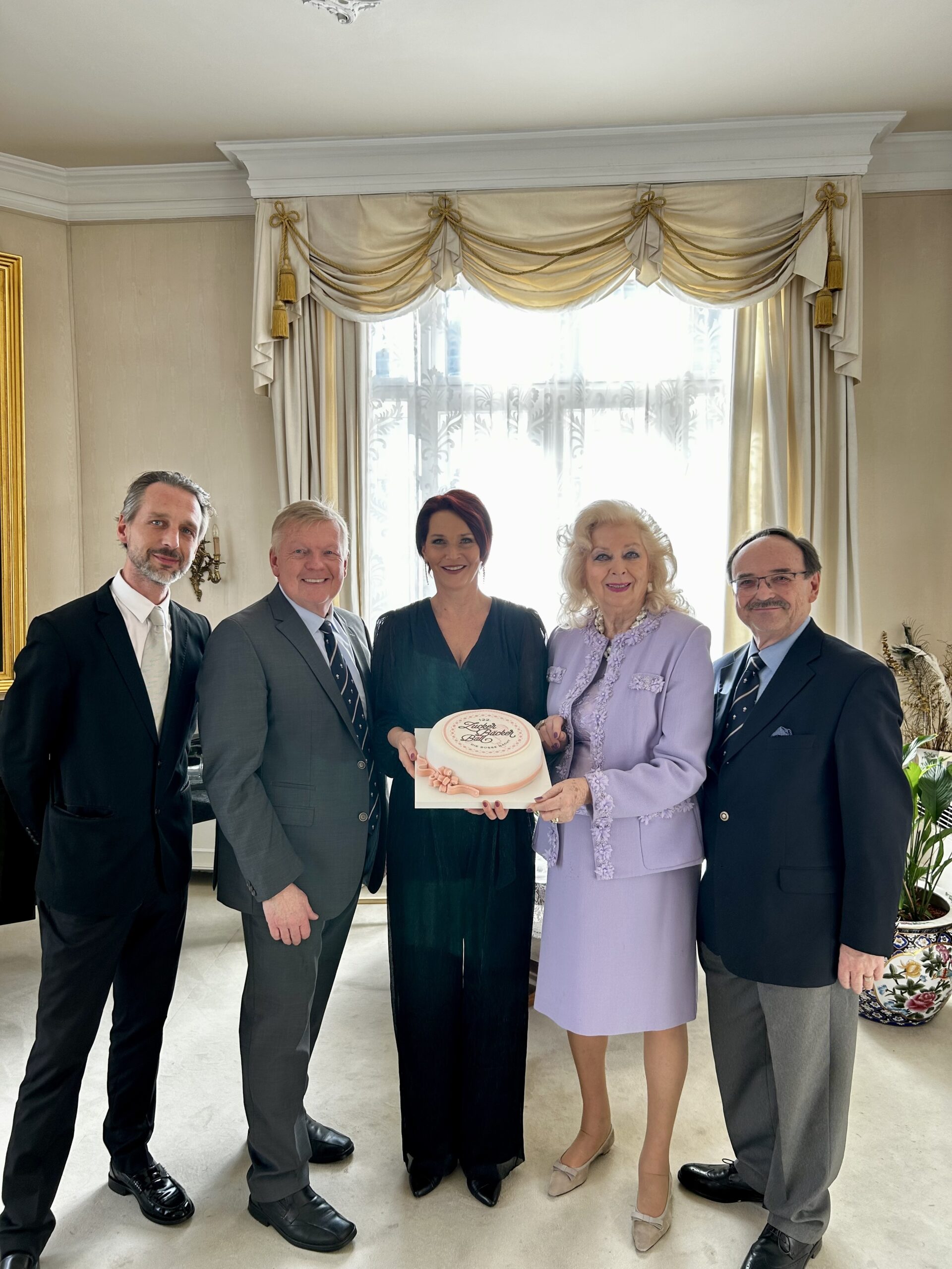 Süßeste Nacht des Jahres: Zuckerbäckerball mit Hakvoort