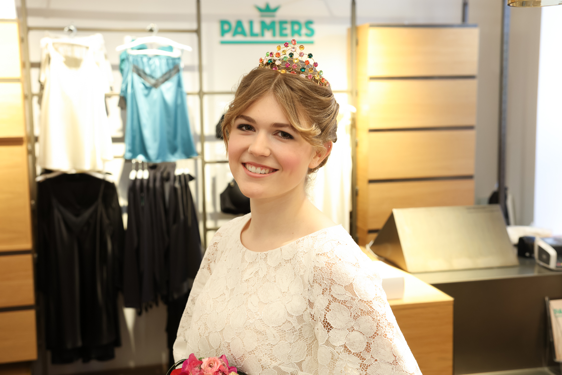 Palmers krönt den Kaffeesiederball mit funkelnden Diademen