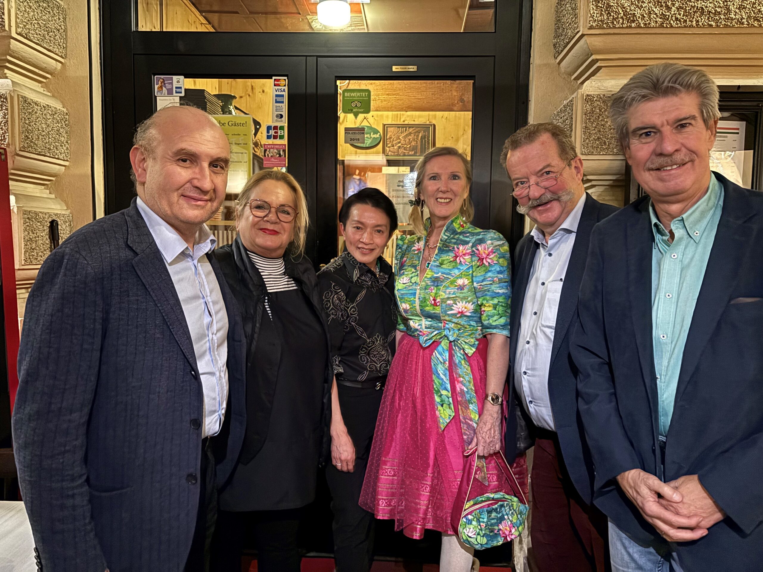 Das Donaukulturmagazin startet gesellig ins neue Jahr