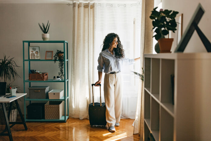 @istock by Getty Images | Airbnb-Vermietungen gefährden leistbaren Wohnraum im Bezirk.