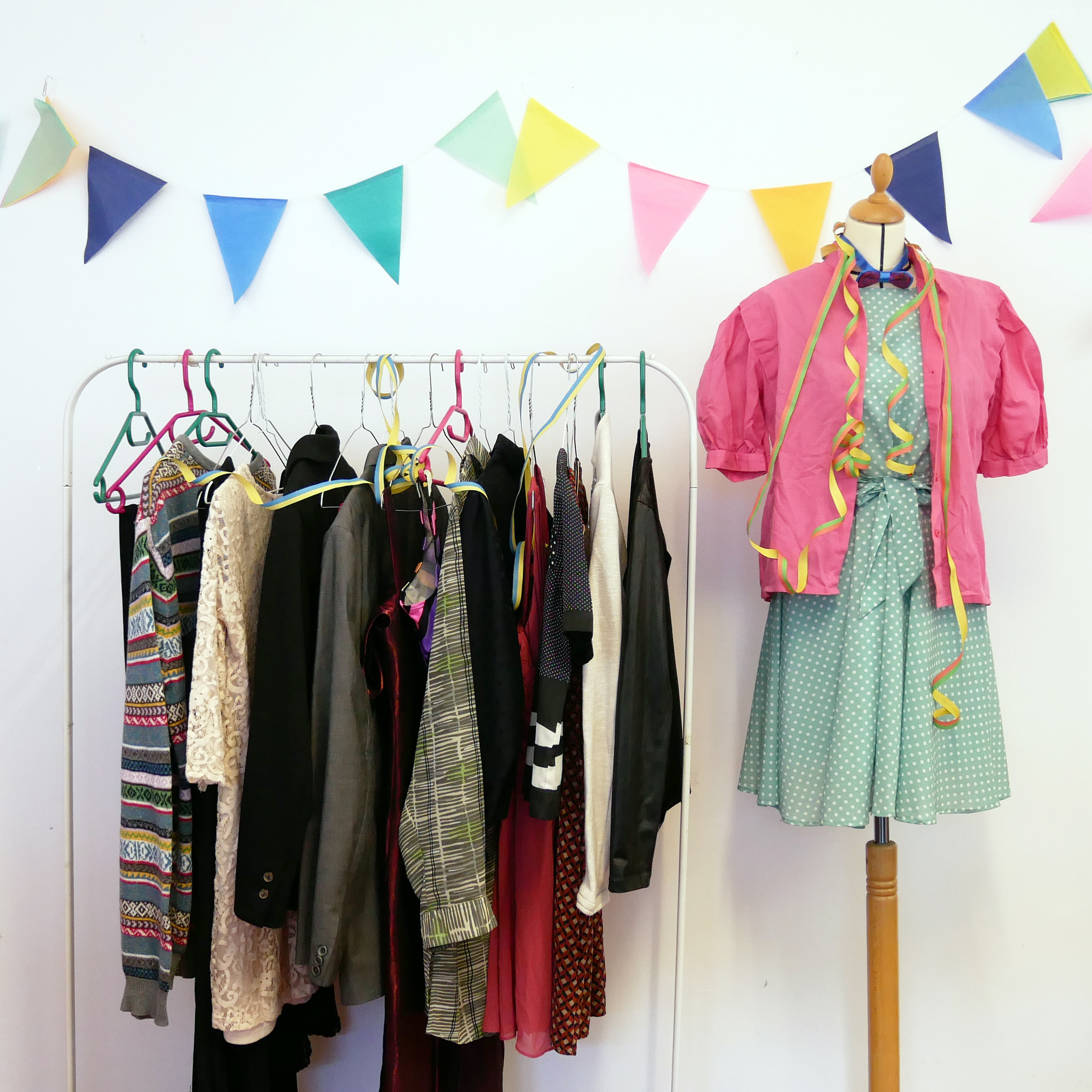 Kleidertausch-Faschingsparty: Nachhaltig feiern in Ottakring