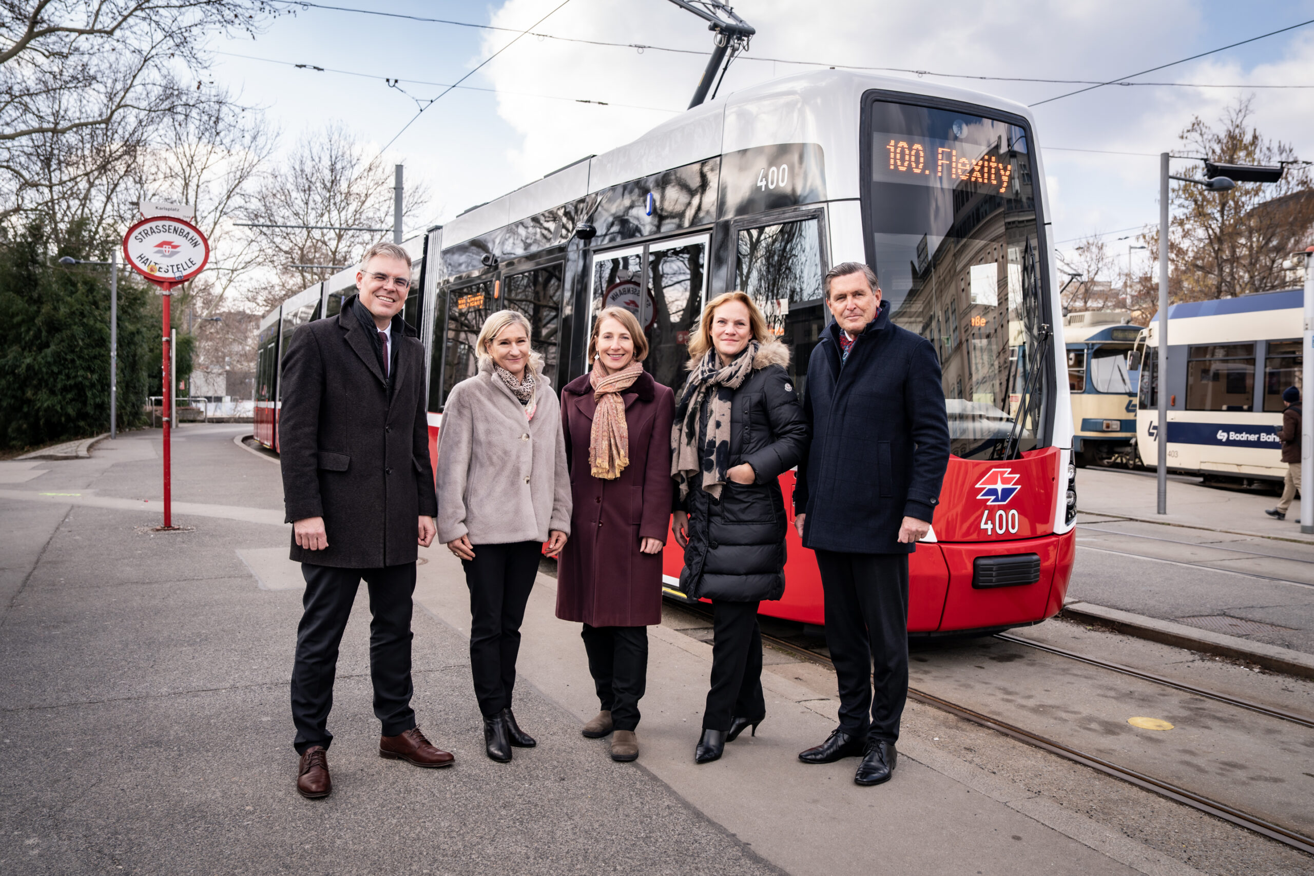 Modern & barrierefrei: 100. Flexity tritt seinen Dienst an