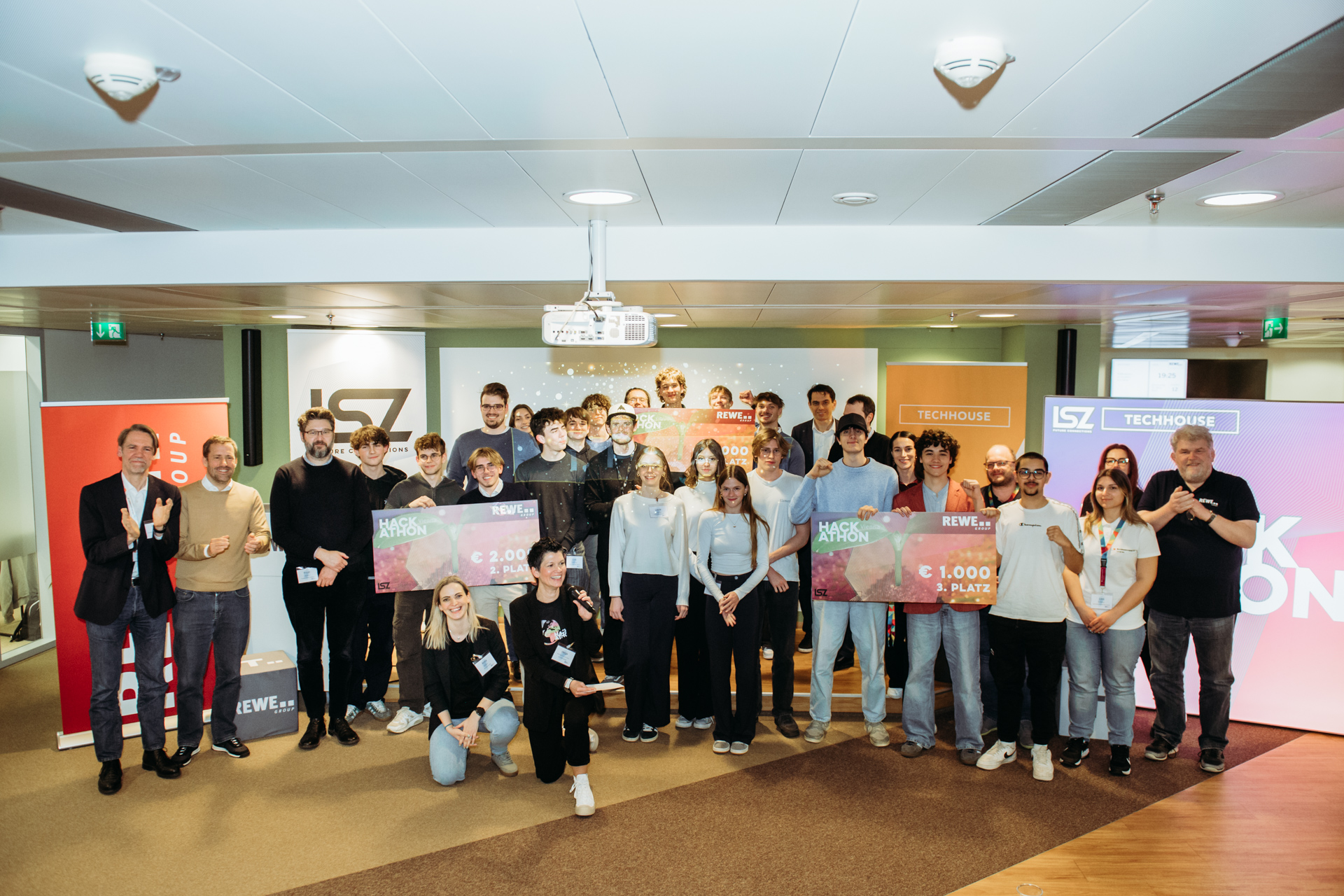 Häuser zum Leben erneut erfolgreich beim Hackathon Vienna