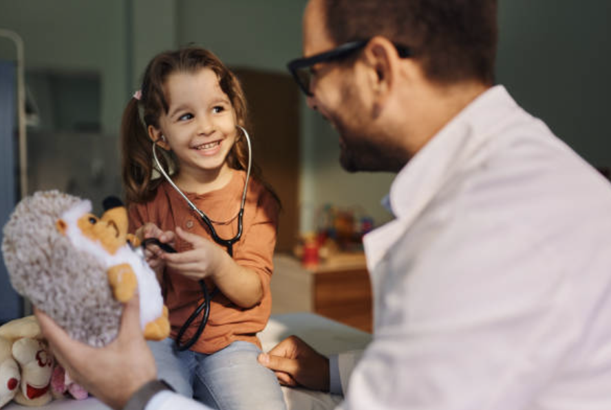 Digital statt gelb: Eltern-Kind-Pass wird ab 2026 elektronisch