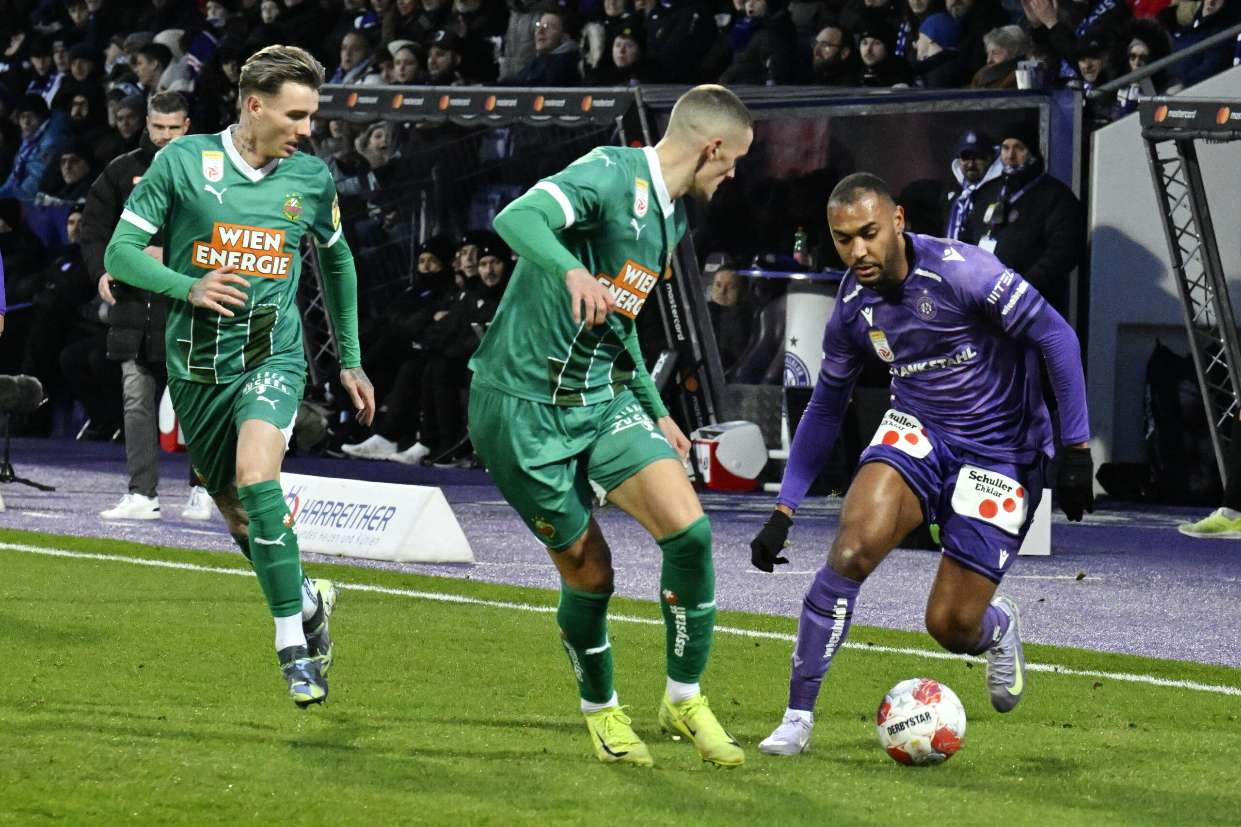 345. Fußball-Derby: Rapid ist zum Siegen verdammt