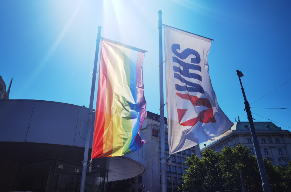 Vielfalt erleben: Queeres VHS-Programm zum Pride-Monat