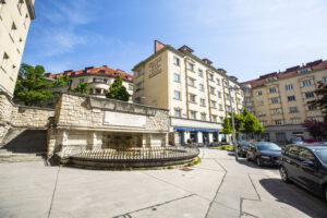 Beim Matteottiplatz im Sandleitenhof wird gekocht (Bild: Joham).