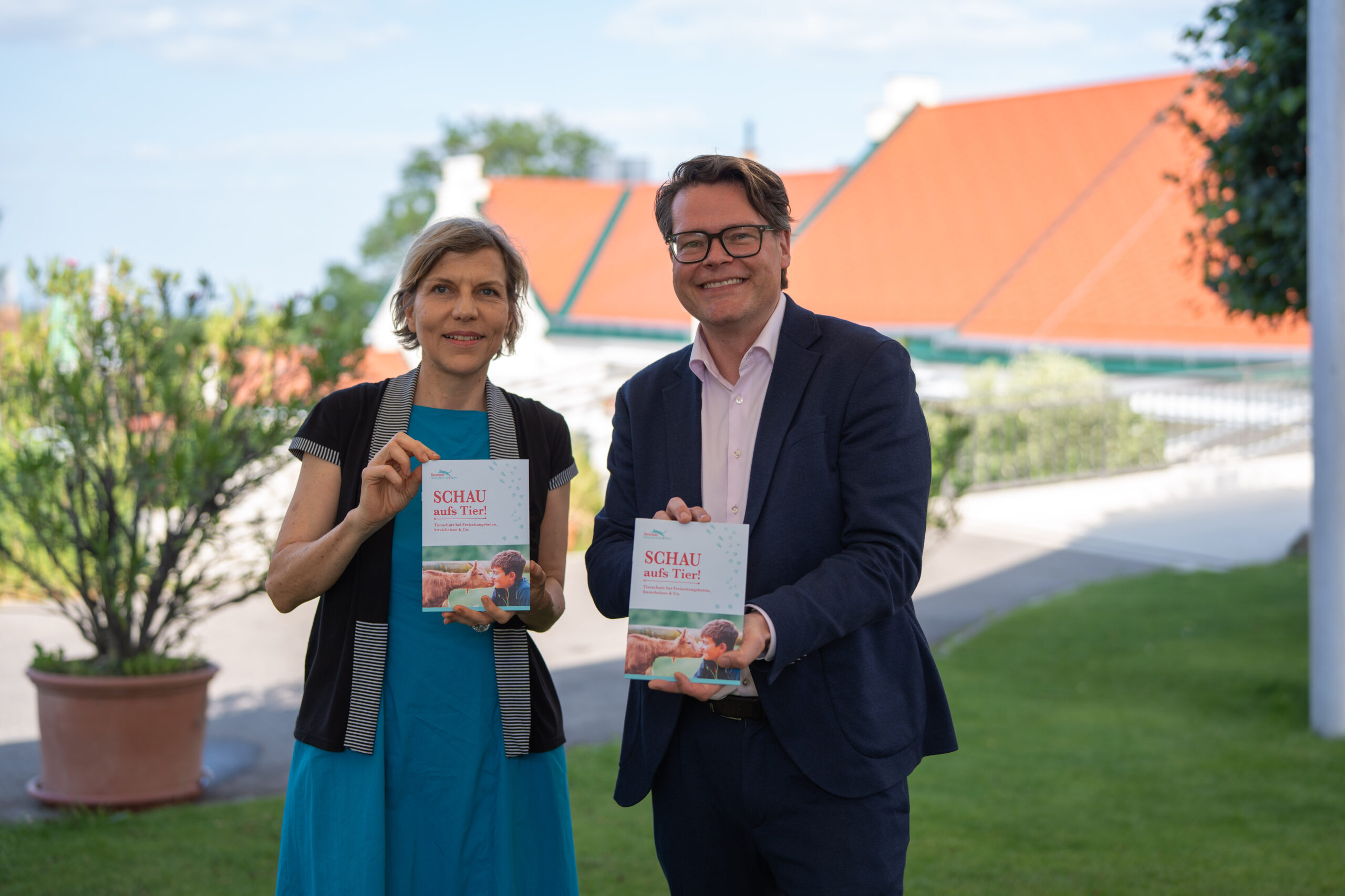 Tierliebe statt Tierleid: Worauf es bei Streichelzoo & Co ankommt