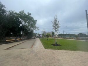 Der Schmelz-Park ist für alle frei zugänglich (Bild: Steiner).