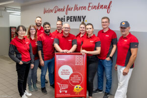 Filialtag bei PENNY: Chef an der Kassa, Team genießt einen freien Tag