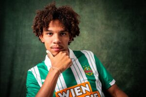 Stürmer Janis Antiste ist neu in Hütteldorf (Bild: SK Rapid/Widner).