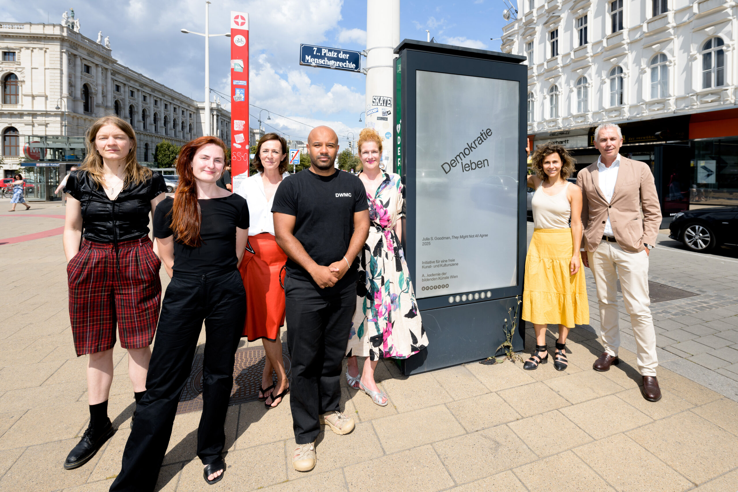 Demokratie sichtbar machen: Kunst für offene Gesellschaft