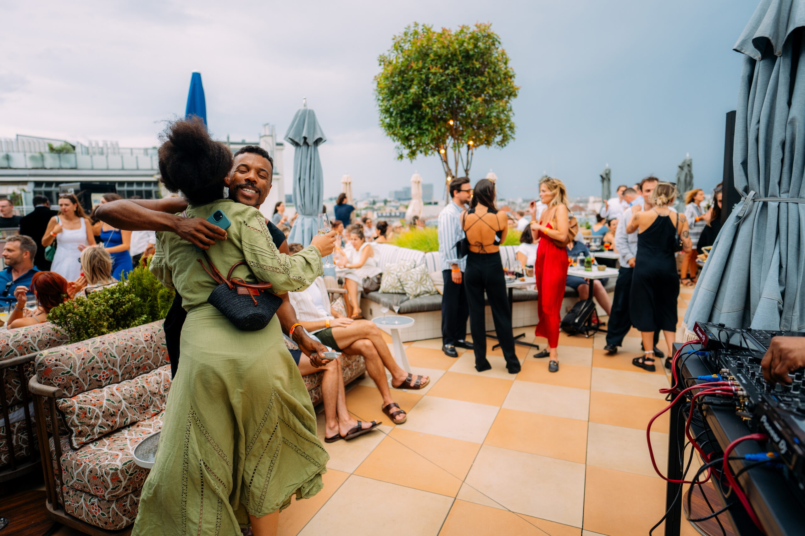 SHELL YEAH! Cayo Coco bringt Havana-Vibes aufs Hoxton-Dach