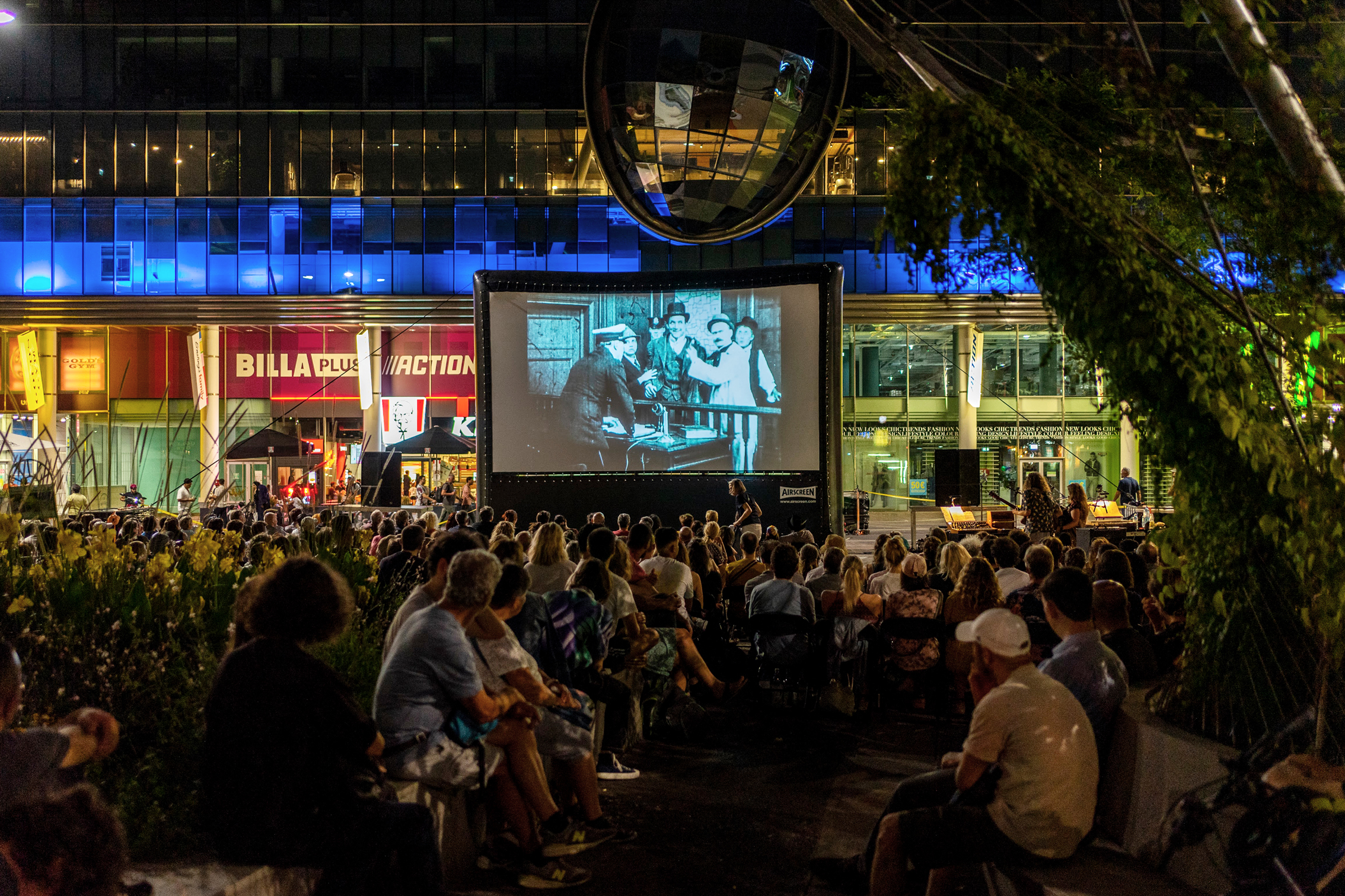 Stumm & Laut zeigt Filmklassiker in Favoriten