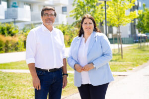 Vizebürgermeisterin Kathrin Gaál und der Leiter der MieterHilfe der Stadt Wien Christian Bartok