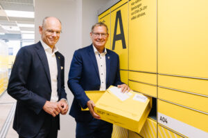 Post-Generaldirektor Walter Oblin und Bezirksvorsteher Georg Papai © Österreichische Post AG