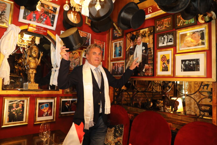 Lugner Loge mit Peter Grossmann - Marchfelderhof