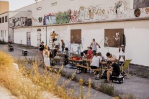 Verschiedenste Workshops laden zum Mitmachen ein @ Jolly Schwarz