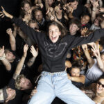 Post x BIBIZA_ ™sterreichische Post launcht Design-Kollaboration f�r Sommerpostler_innen-6