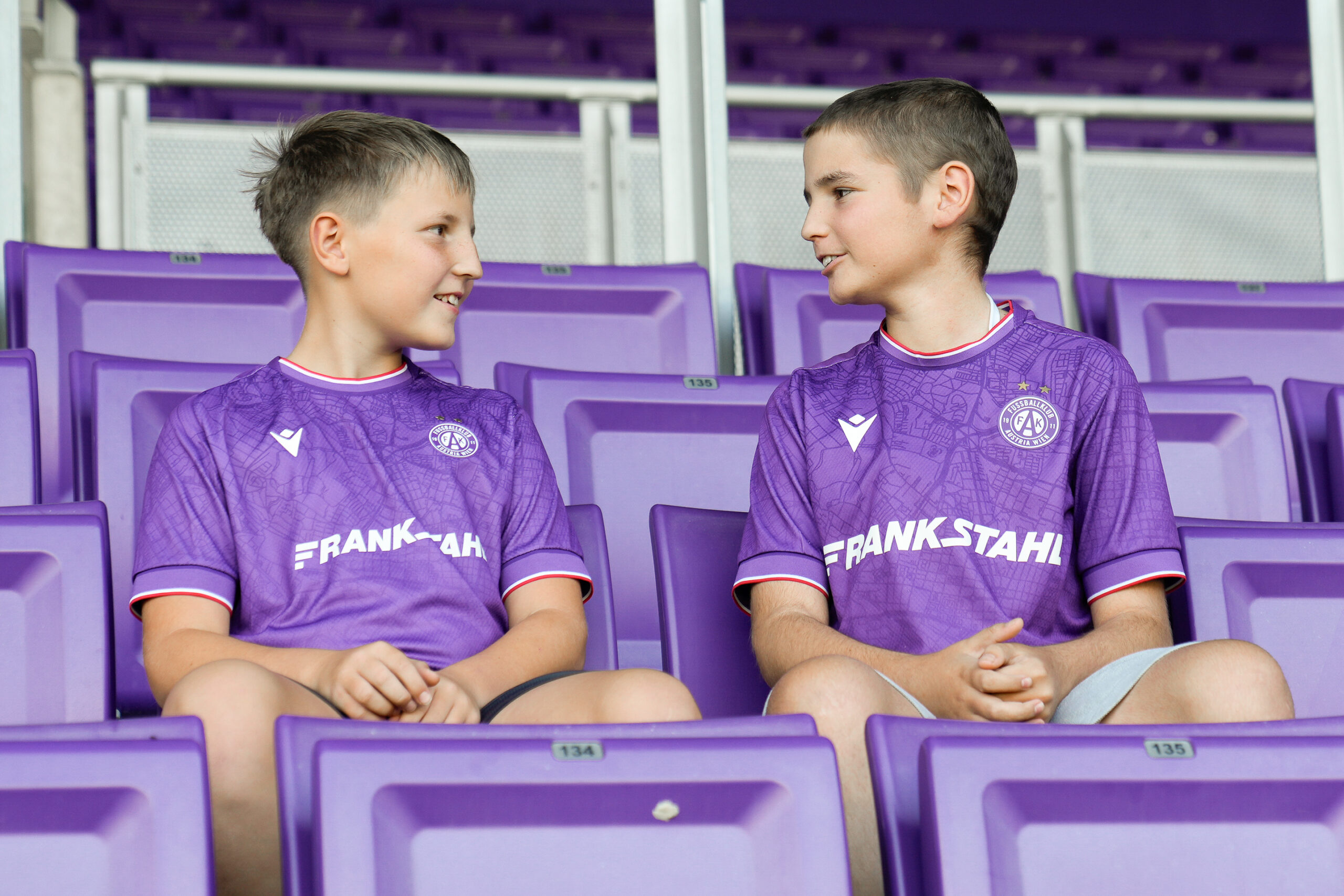 Zeichen setzen: Die Veilchen rufen zur Stammzellspende auf